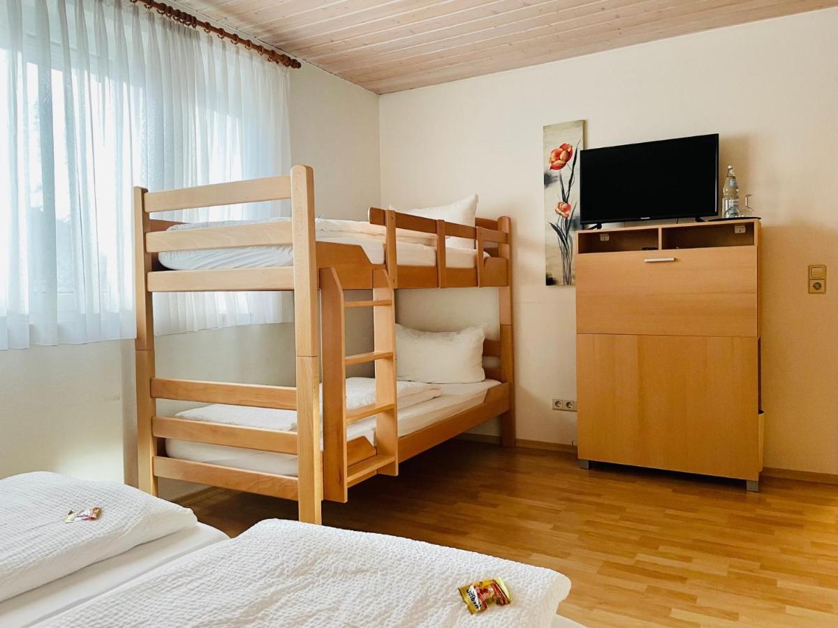 Gastehaus Gluck Wir Haben Immer Eintrittskarten Fur Den Europa-Park Fur Sie! Hotel Rust Eksteriør billede