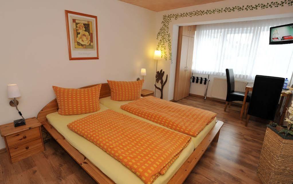 Gastehaus Gluck Wir Haben Immer Eintrittskarten Fur Den Europa-Park Fur Sie! Hotel Rust Eksteriør billede